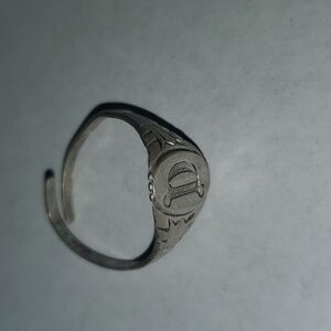 Vintage signet adjustable ring